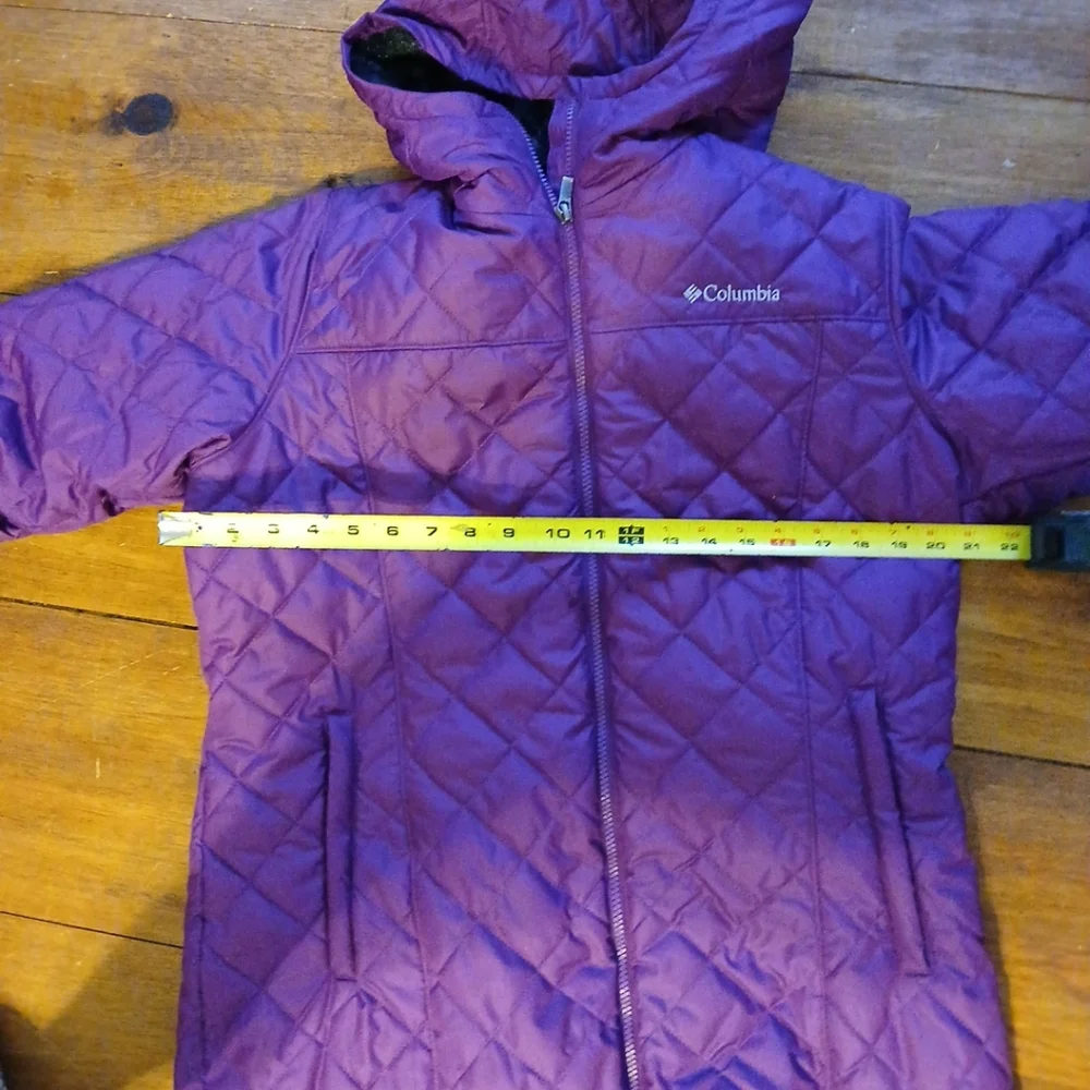Columbia Women’s Heavy Parka XLarge  Purple Hood  Faux Fur Lining. - Picture 9 of 9